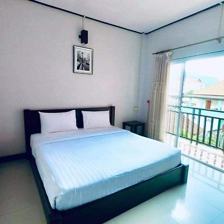 Phou Ang Kham 2 Hotel Ванг-В'єнг Екстер'єр фото