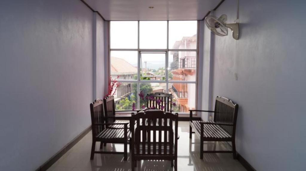 Phou Ang Kham 2 Hotel Ванг-В'єнг Екстер'єр фото