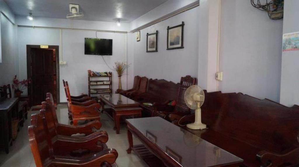 Phou Ang Kham 2 Hotel Ванг-В'єнг Екстер'єр фото