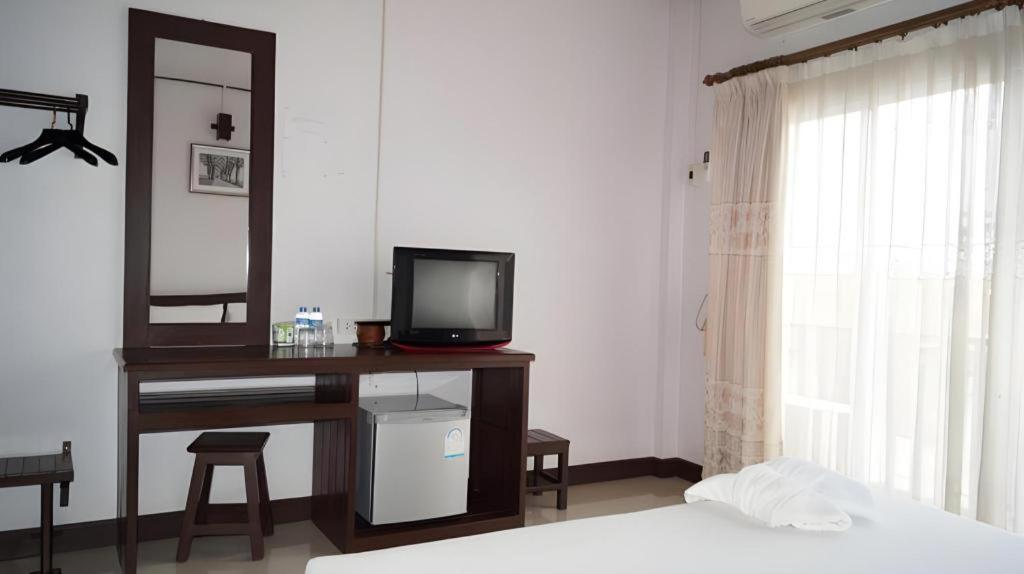 Phou Ang Kham 2 Hotel Ванг-В'єнг Екстер'єр фото