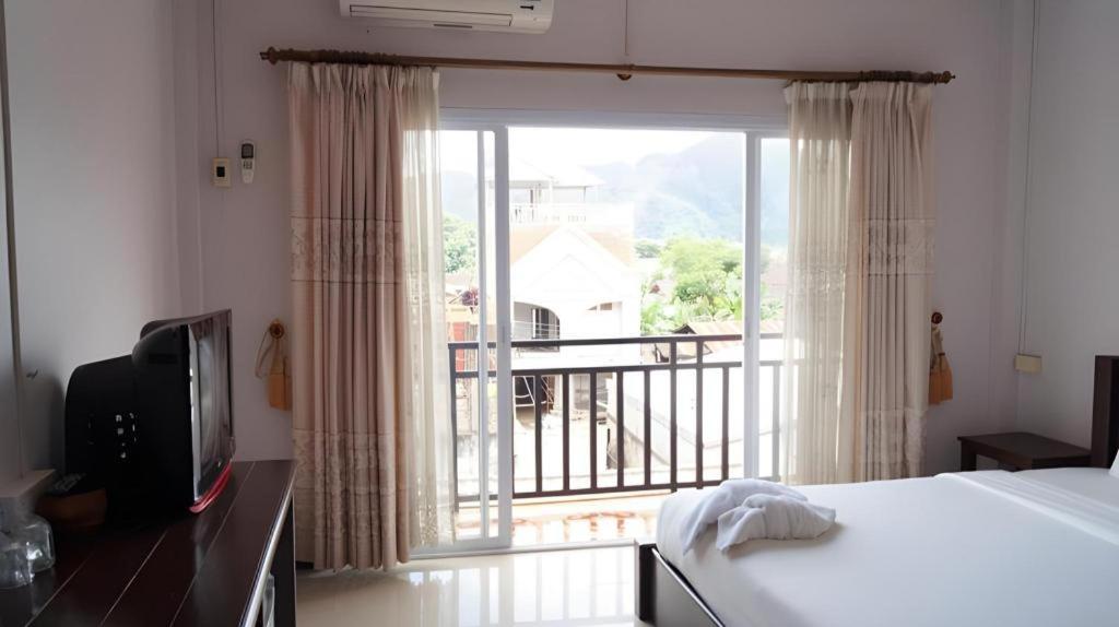 Phou Ang Kham 2 Hotel Ванг-В'єнг Екстер'єр фото
