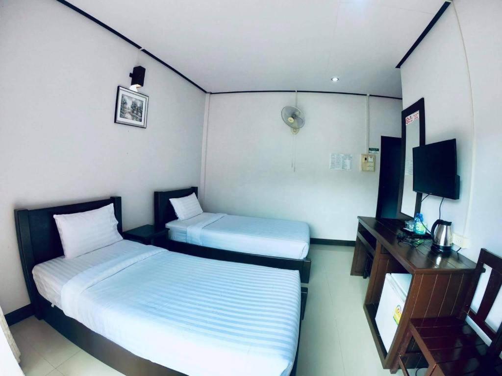 Phou Ang Kham 2 Hotel Ванг-В'єнг Екстер'єр фото