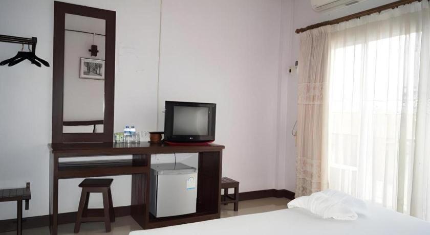 Phou Ang Kham 2 Hotel Ванг-В'єнг Екстер'єр фото